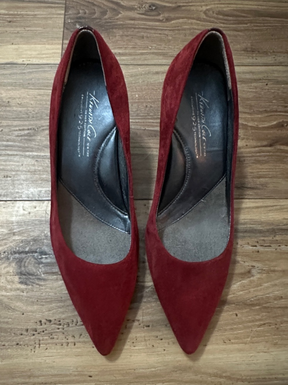 Kenneth Cole New York Burgundy Suede Pointed Toe Pumps